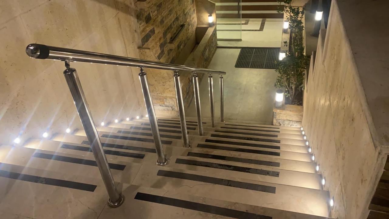 Al Haneen Hotel Apartments Safut Eksteriør billede
